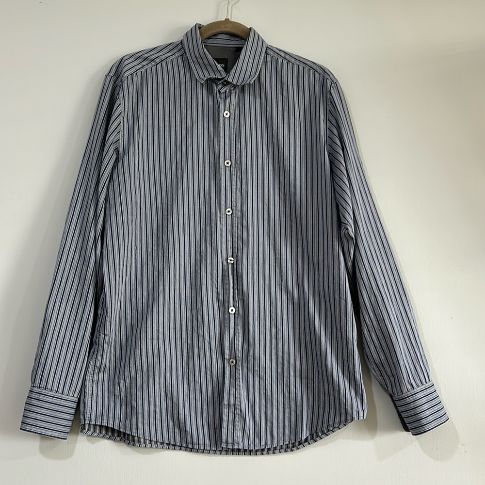 HUGO BOSS MENS CLASSIC FIT BUTTON UP DRESS SHIRT GREY NAVY LINES SIZE LARGE